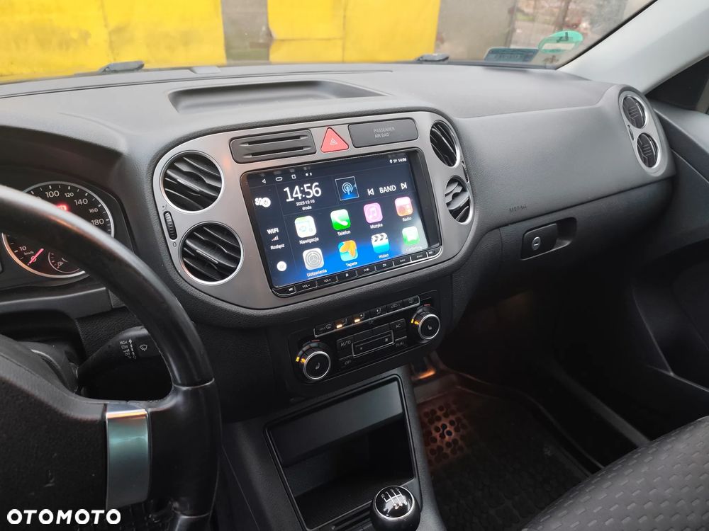 Volkswagen Tiguan - 12