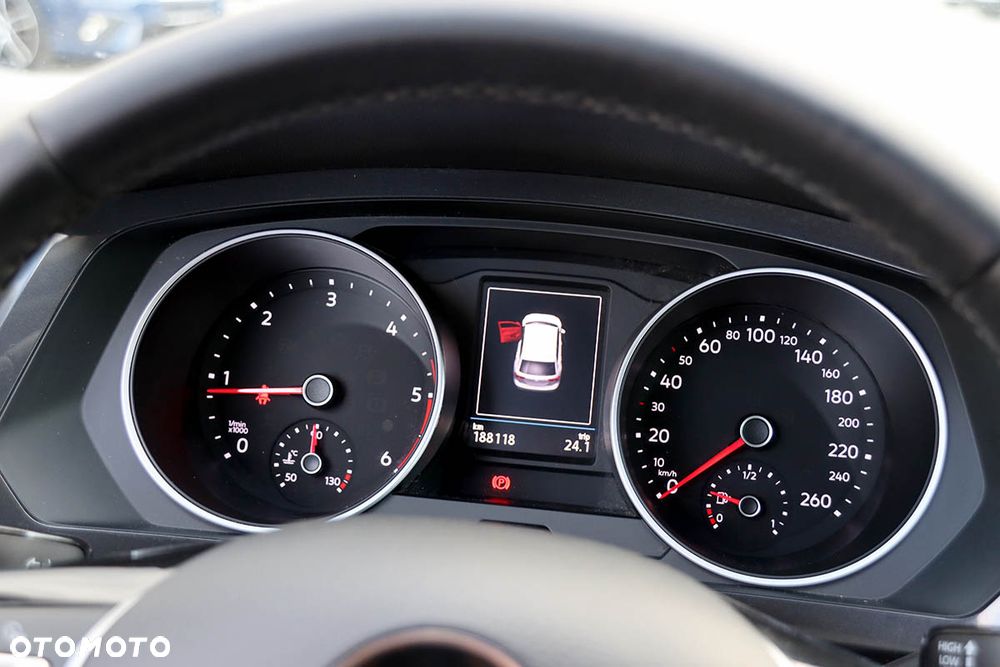 Volkswagen Tiguan 2.0 TDI SCR (BlueMotion Technology) Highline - 31
