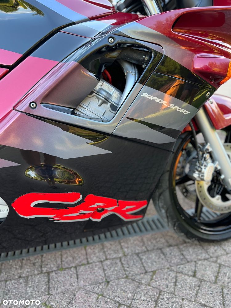 Honda CBR - 10