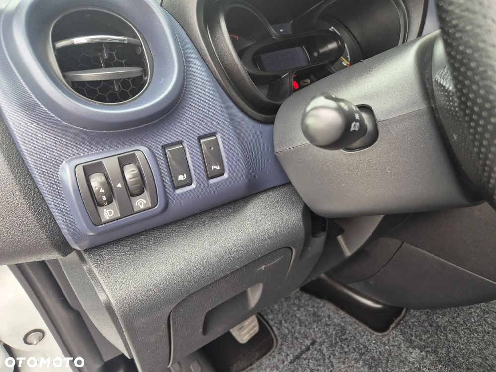 Opel Vivaro - 18