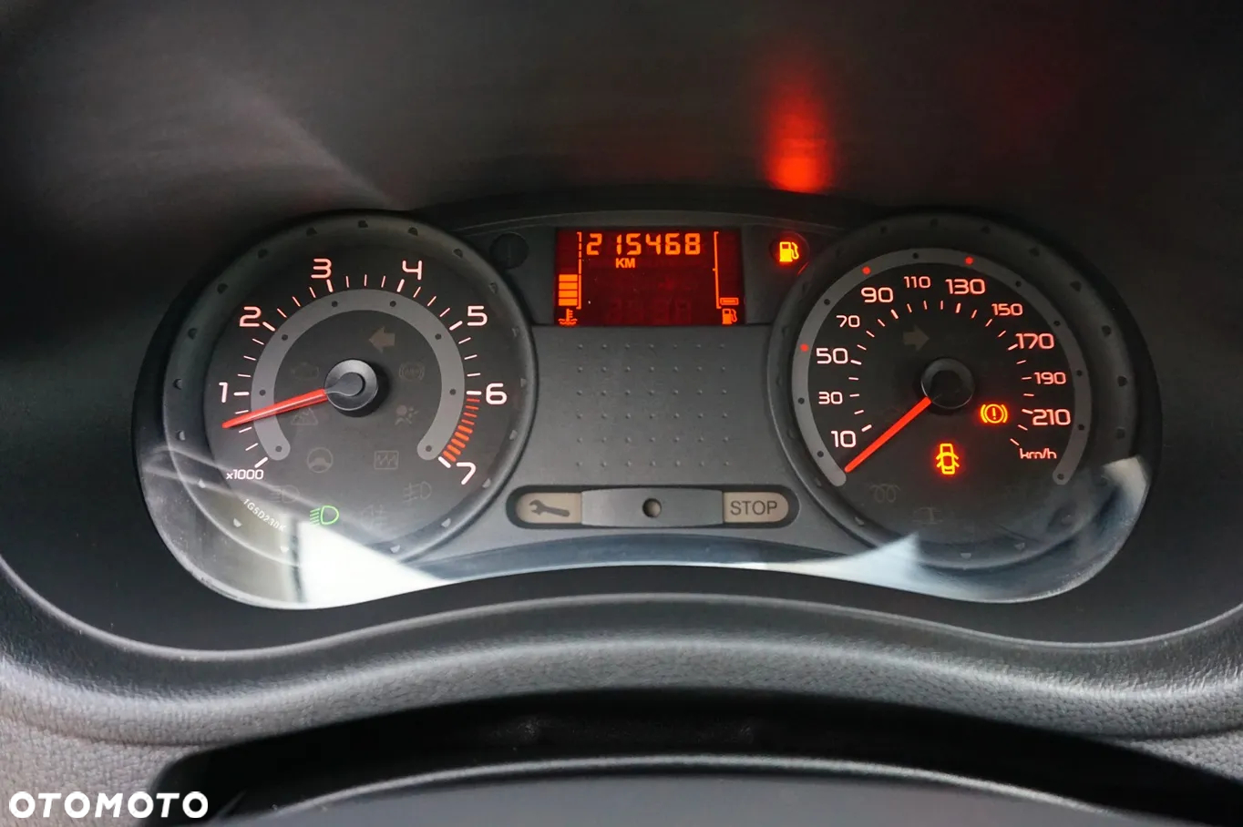 Renault Clio - 28