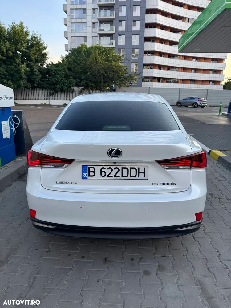 Lexus Seria IS 300h Aut. Business - 7