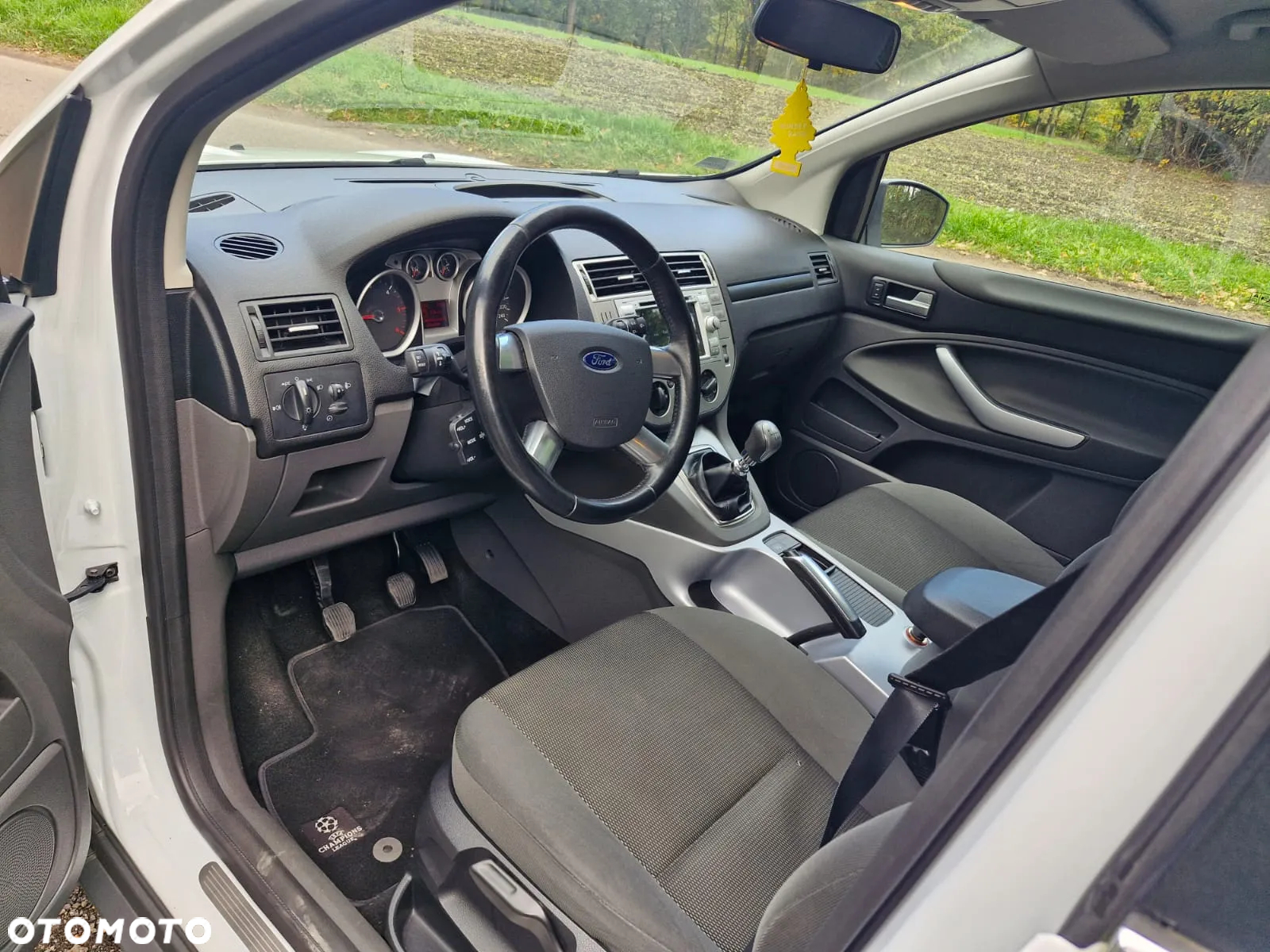 Ford Kuga 2.0 TDCi Titanium - 8