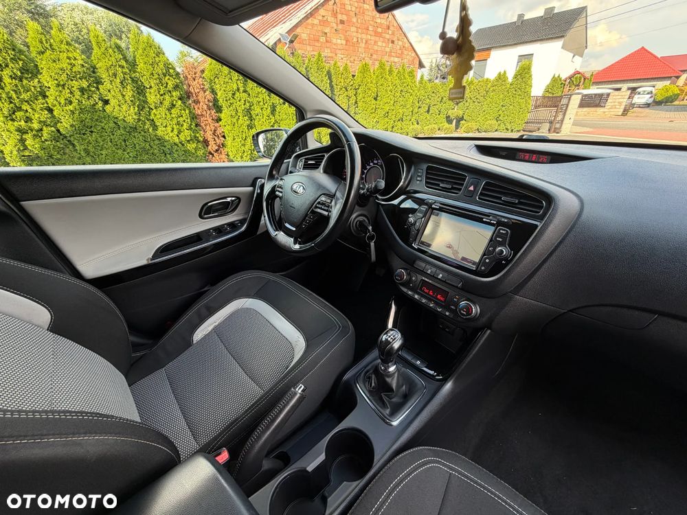 Kia Ceed 1.6 GDI Business Line - 13