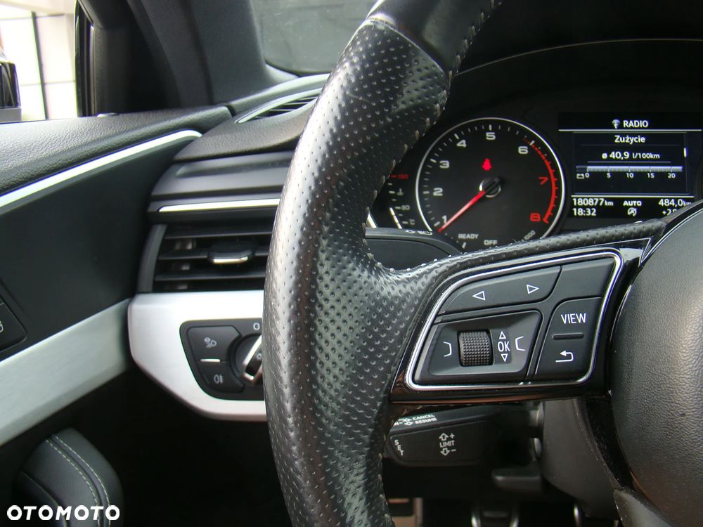 Audi A4 Avant 2.0 TFSI ultra design - 26
