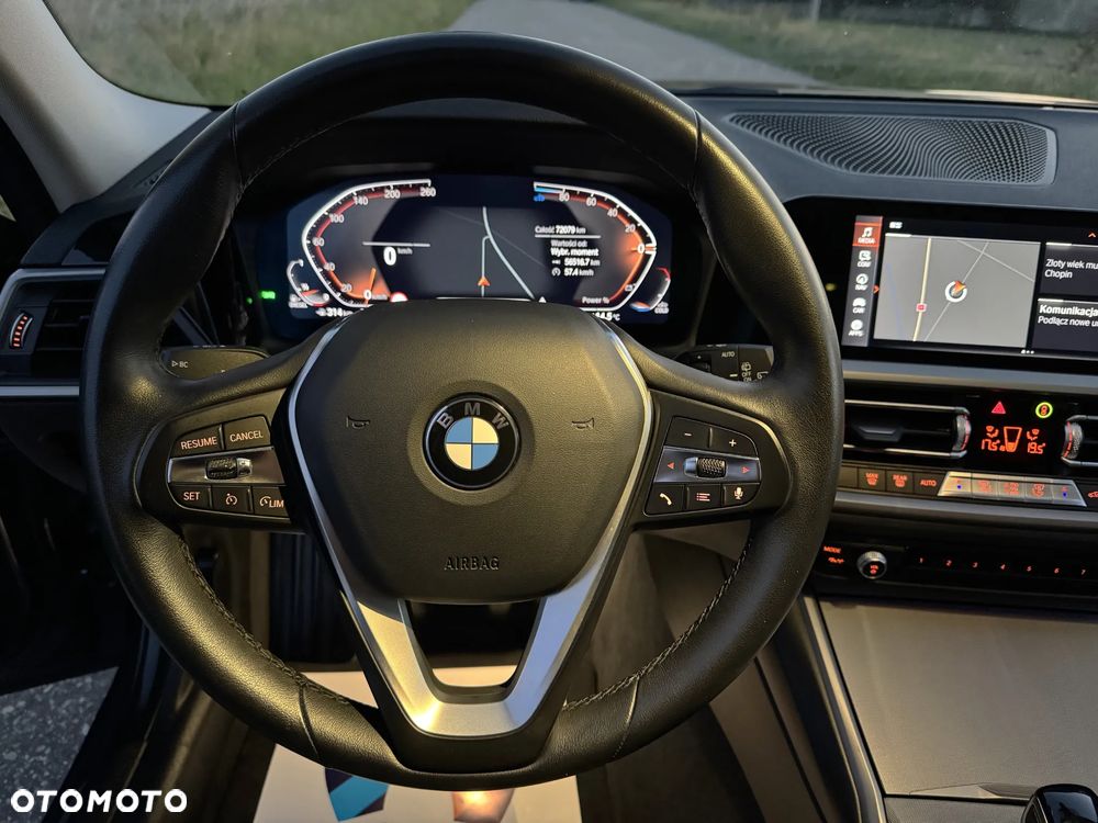 BMW Seria 3 320d xDrive Advantage sport - 36