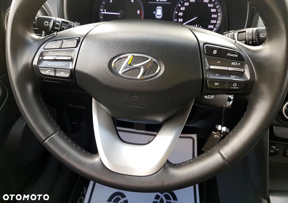 Hyundai Kona - 23