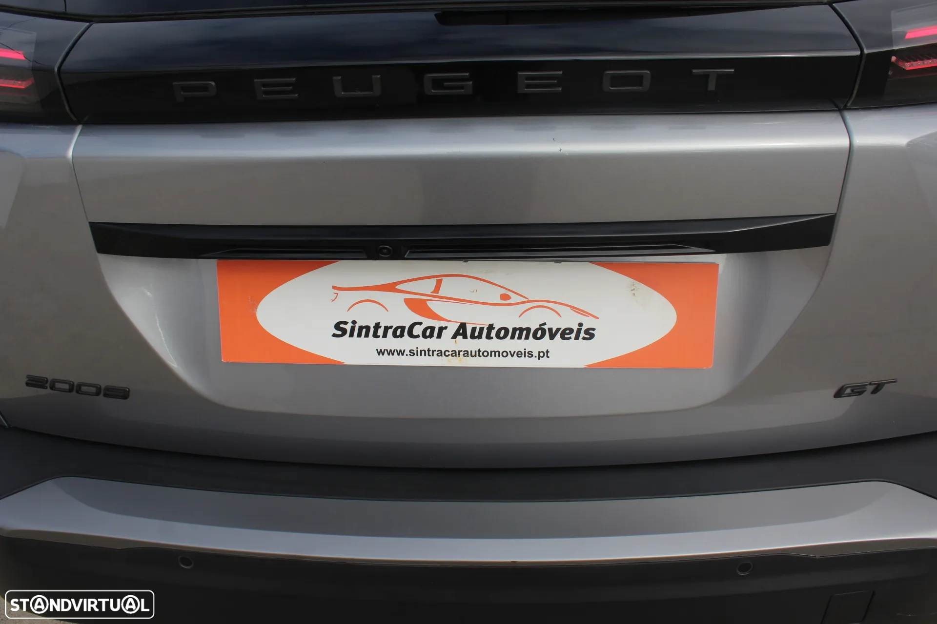 Peugeot 2008 1.2 PureTech GT EAT8 - 12