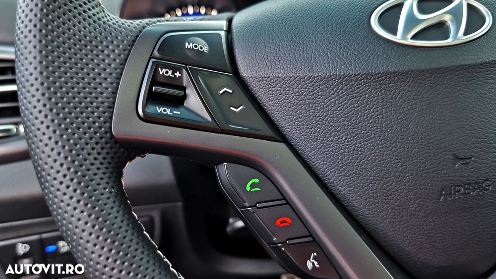 Hyundai Veloster 1.6 Turbo Matt Finish - 34