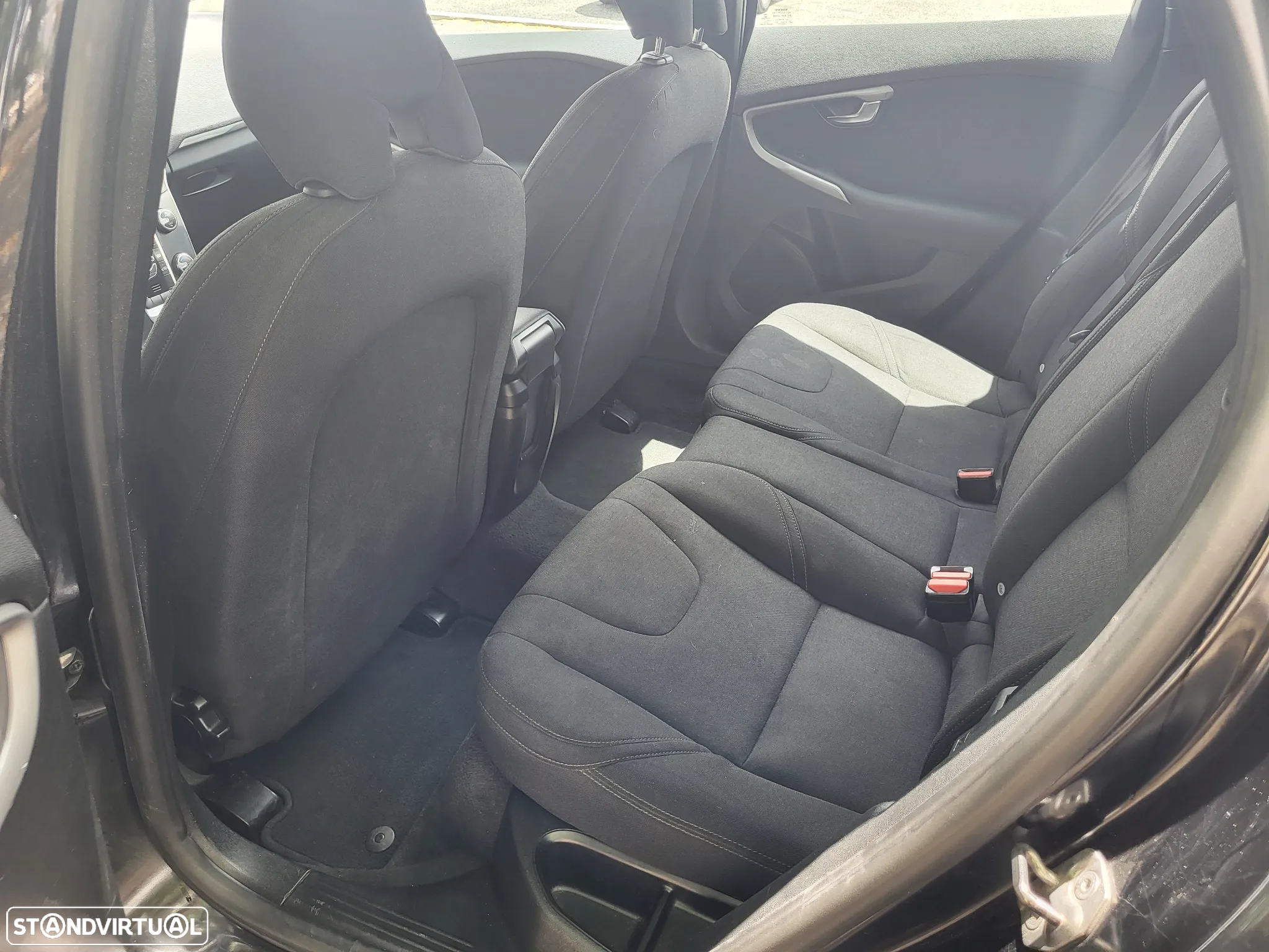 Volvo V40 2.0 D2 Momentum - 2