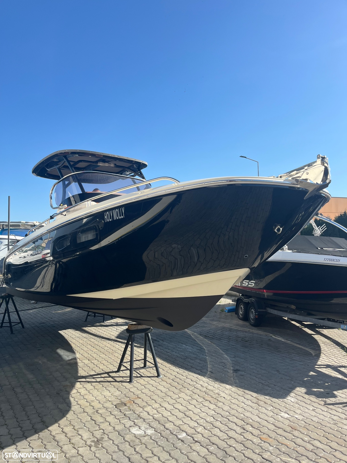 Invictus Yachts CX 240 - 2