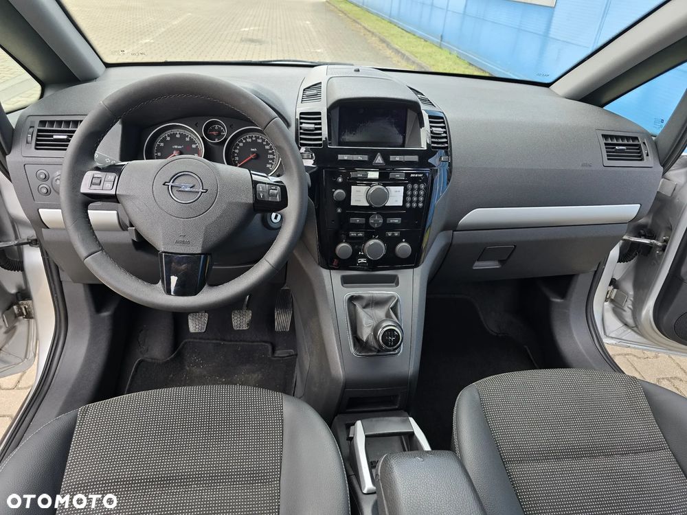 Opel Zafira 1.8 Elegance - 15