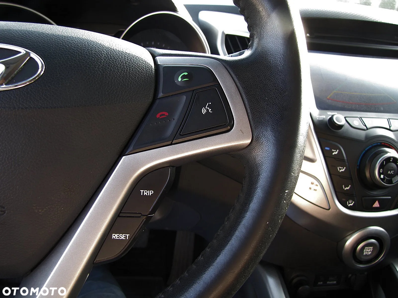 Hyundai Veloster 1.6 GDI Style - 22