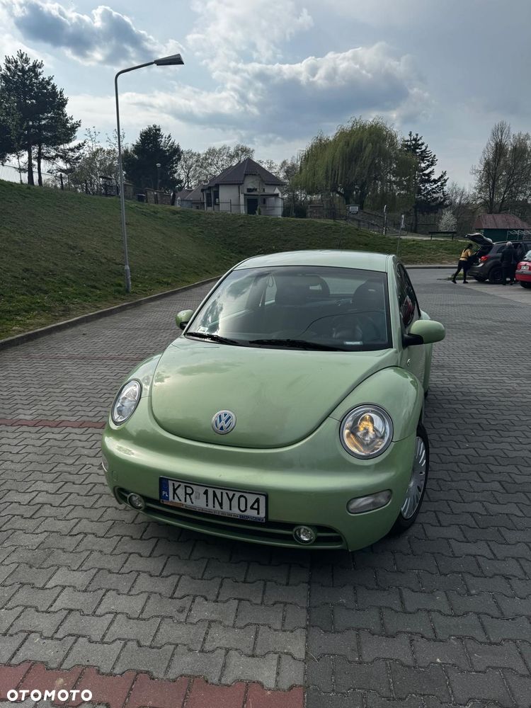 Volkswagen New Beetle - 2