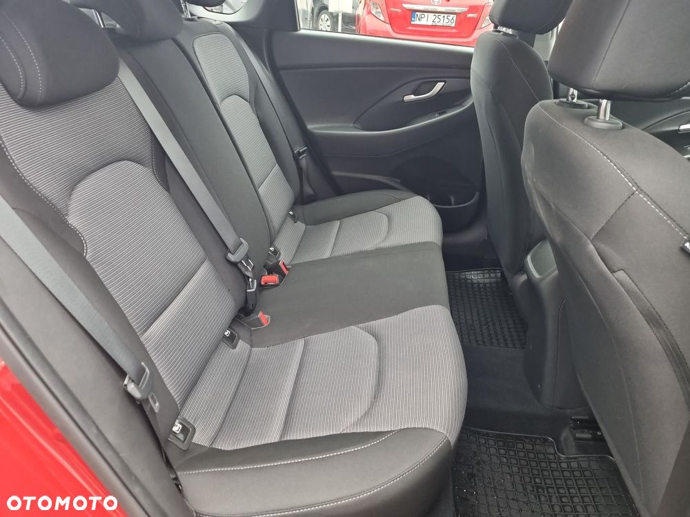 Hyundai i30 1.4 Comfort - 11