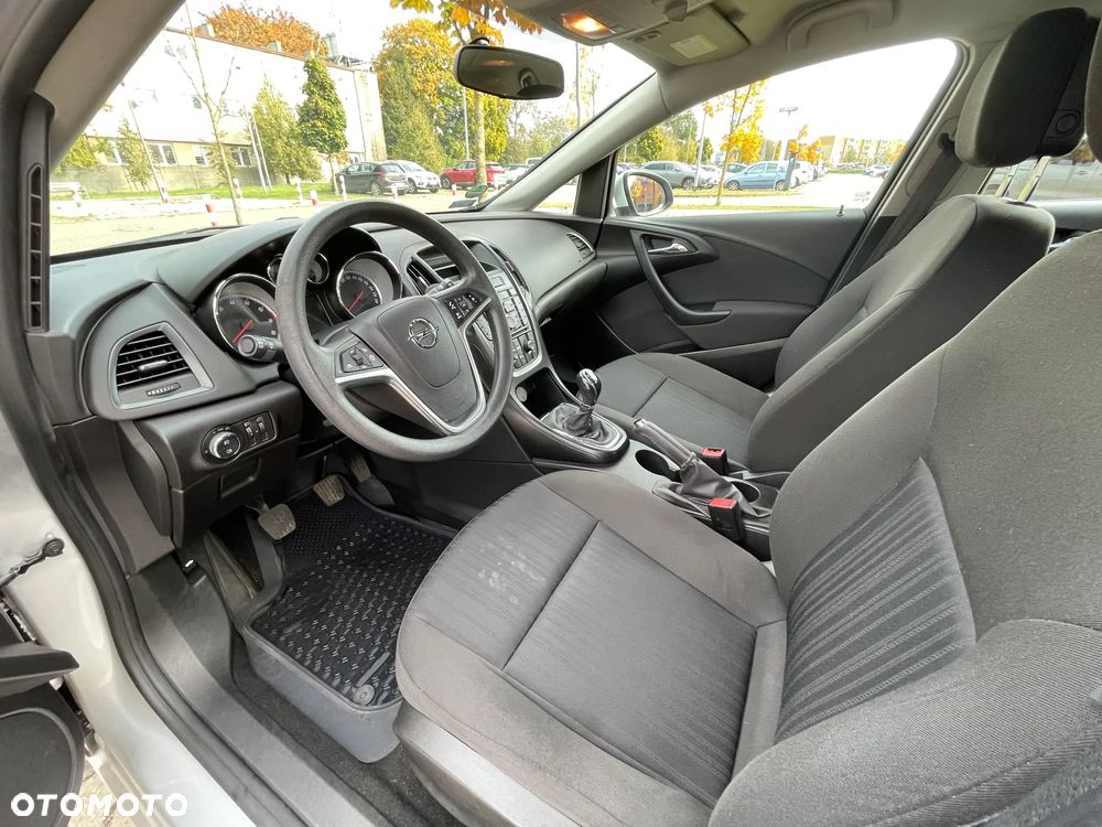 Opel Astra 1.6 Essentia - 8