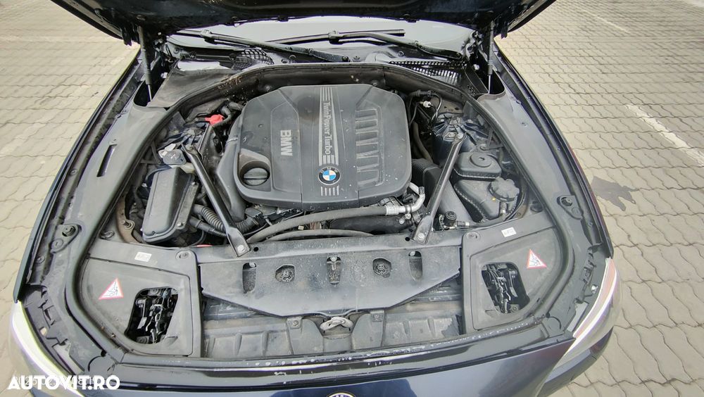 BMW Seria 5 535d xDrive - 12