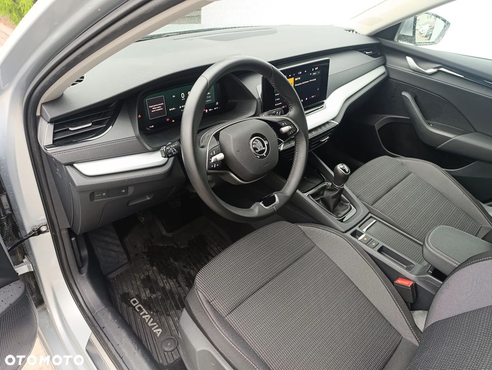 Skoda Octavia 1.5 TSI Selection - 12