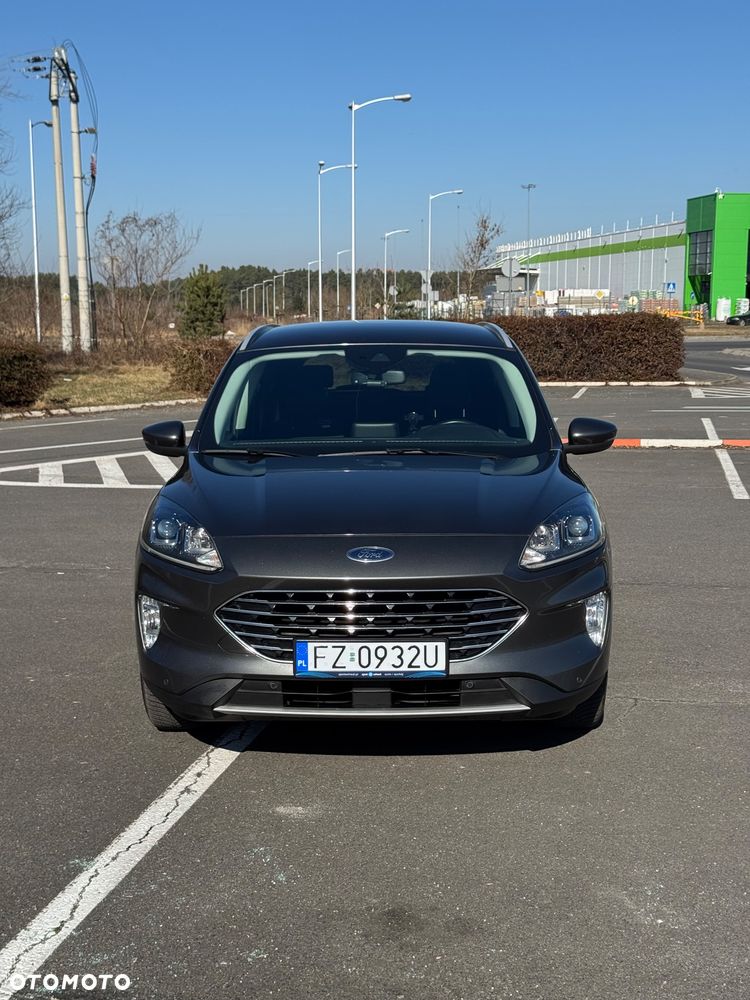 Ford Kuga - 1