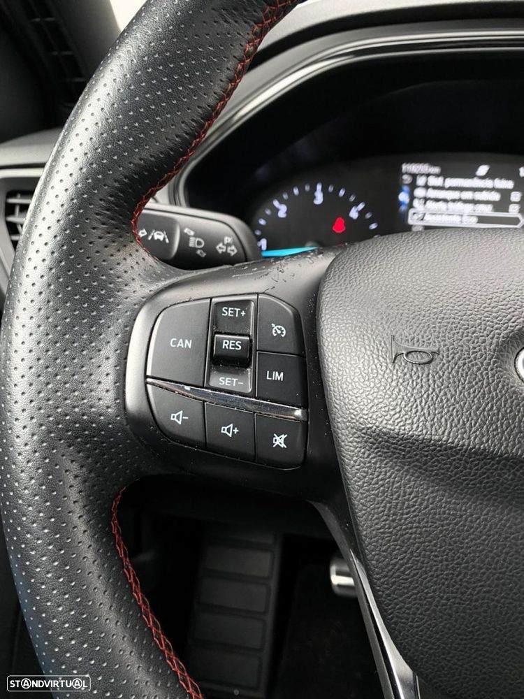 Ford Focus SW 1.5 TDCi EcoBlue ST-Line - 20