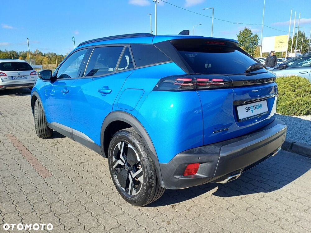 Peugeot 2008 1.2 PureTech Allure S&S EAT8 - 4