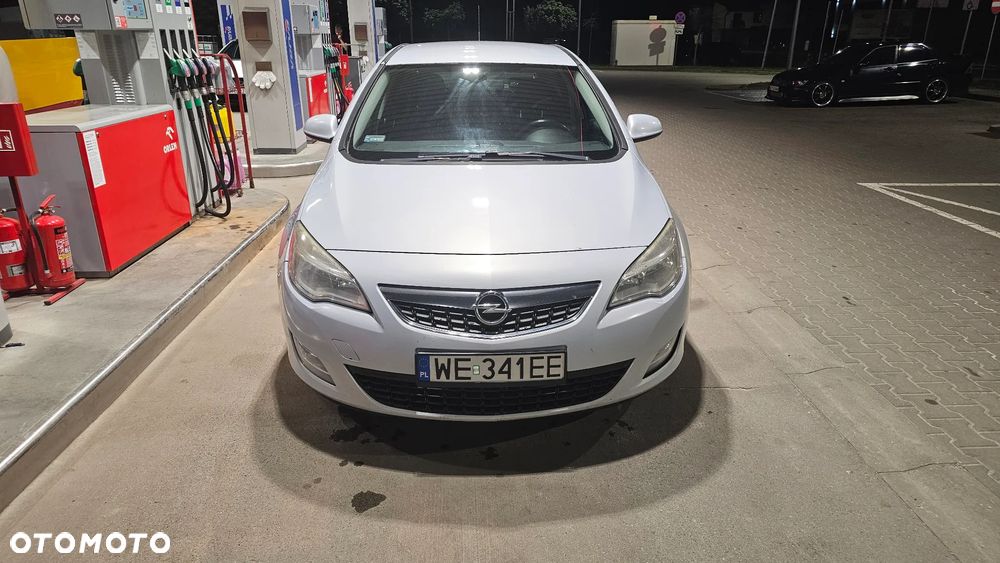 Opel Astra 1.7 CDTI Cosmo - 2