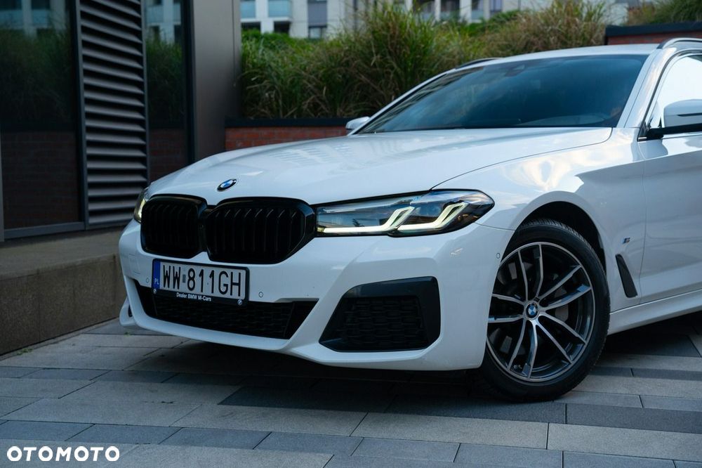 BMW Seria 5 530i xDrive mHEV M Sport sport - 40