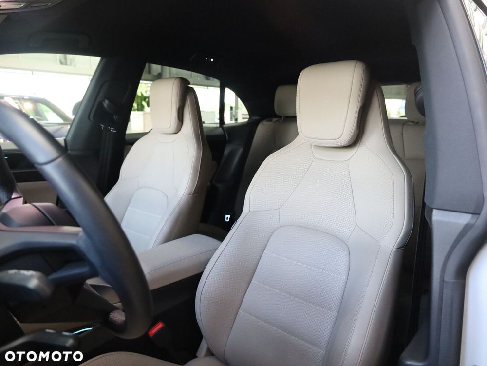 Porsche Macan - 15