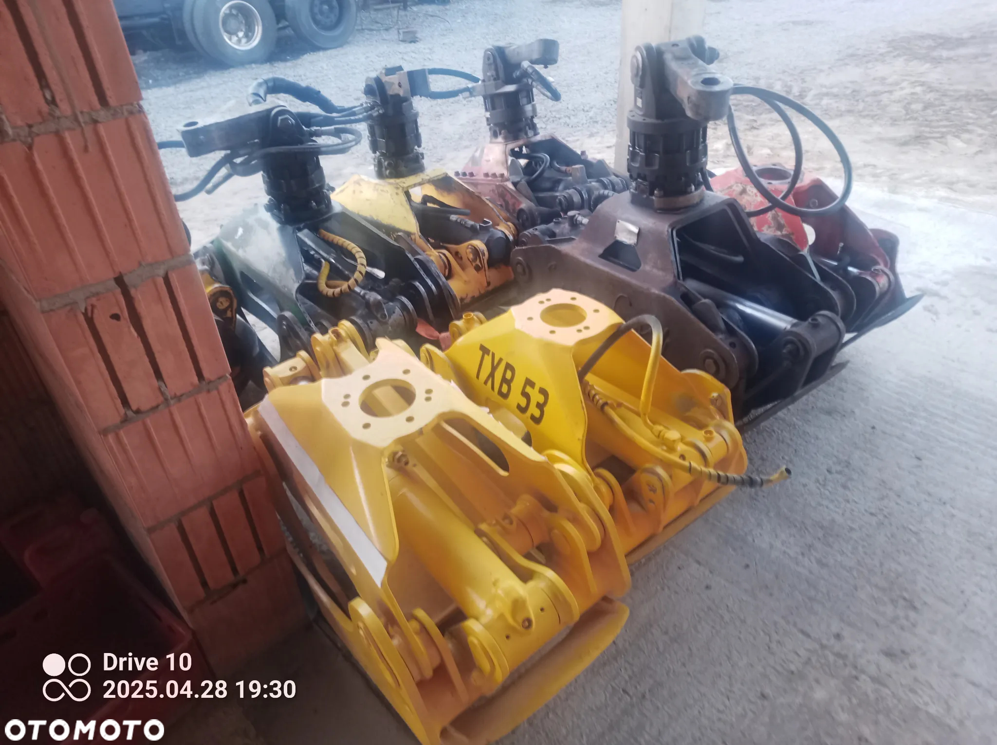 Chwytak do drewna drzewa lasu dłużycy Loglift Epsilon SuperGrip Hultdins - 2