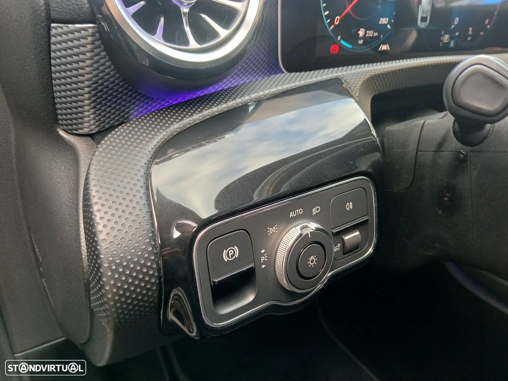 Mercedes-Benz A 180 Limousine d 7G-DCT Progressive - 27