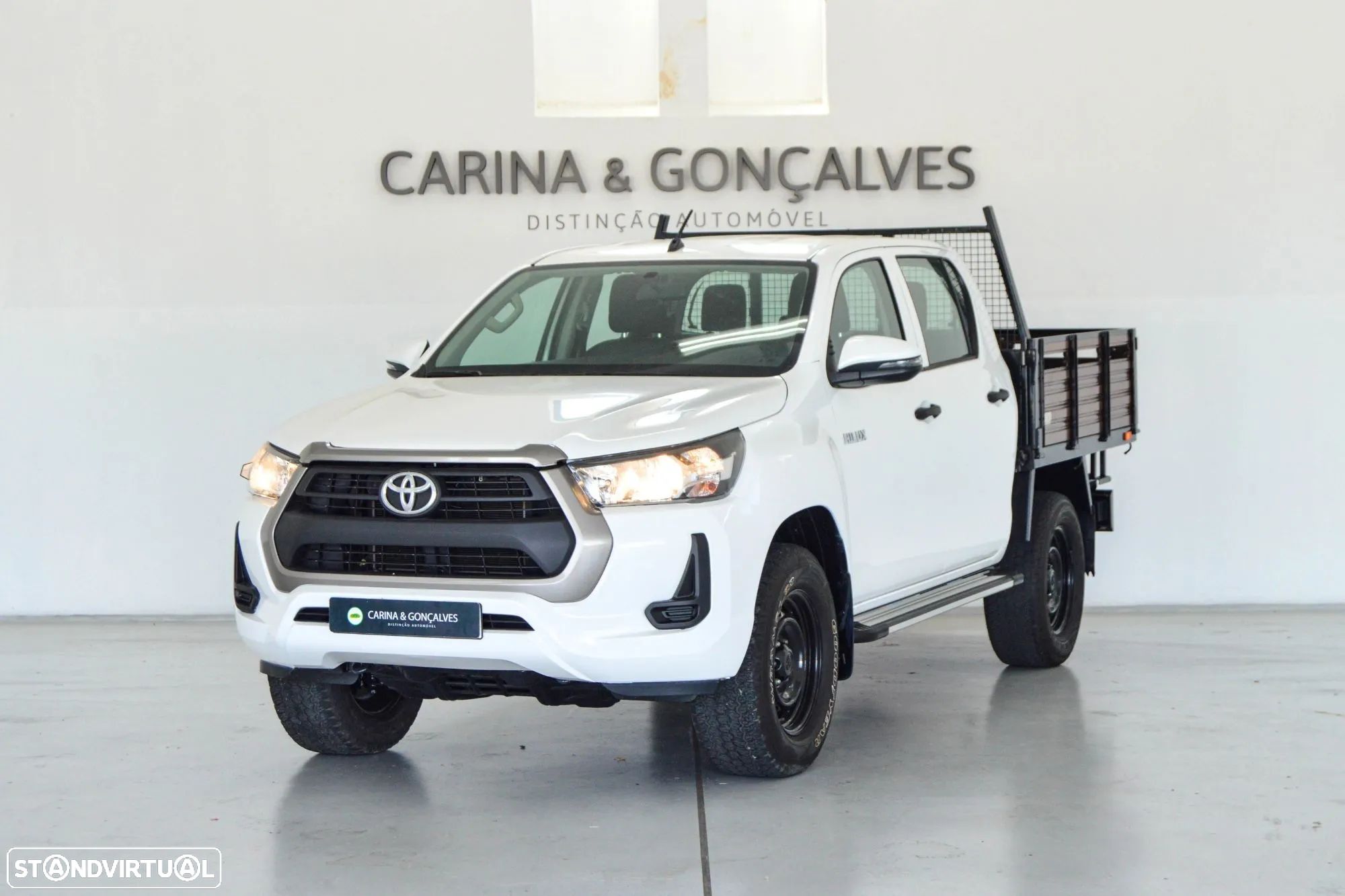 Toyota Hilux 2.4 D-4D 2WD CD CM - 1
