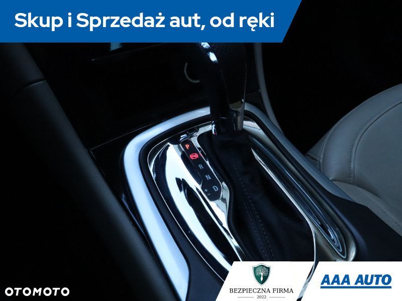 Opel Insignia - 15