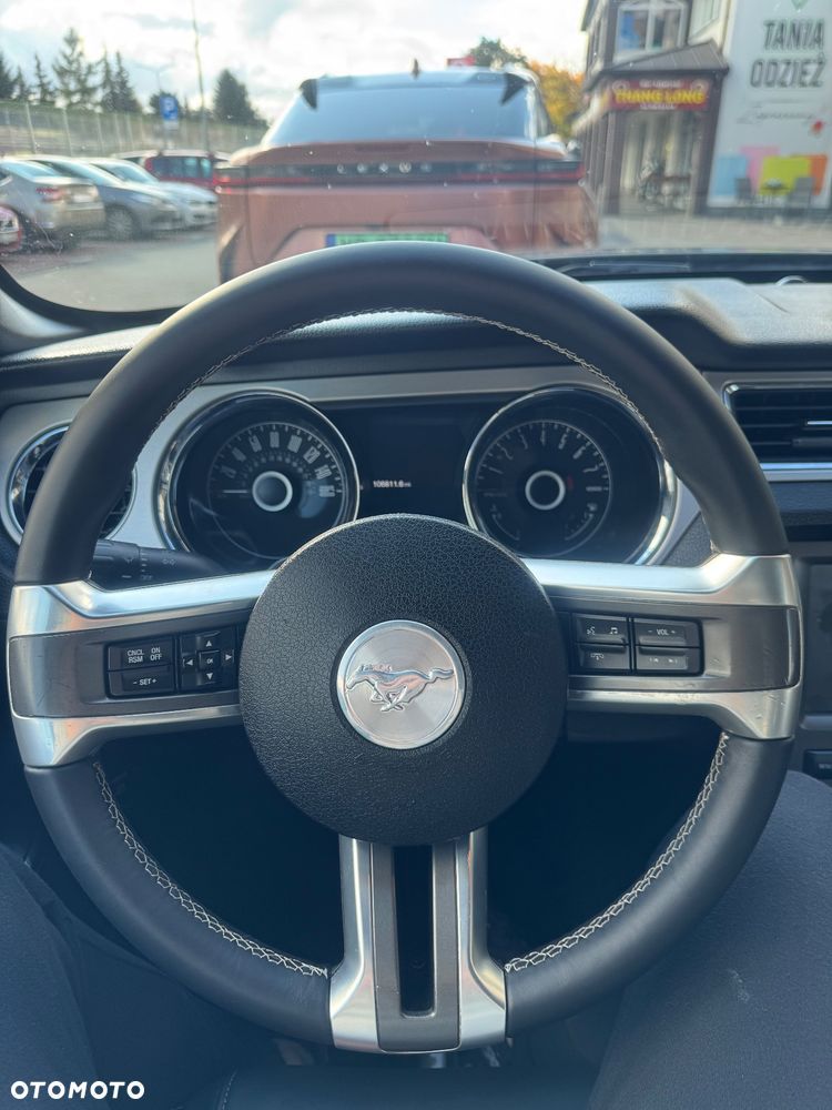 Ford Mustang 3.7 V6 Premium - 27