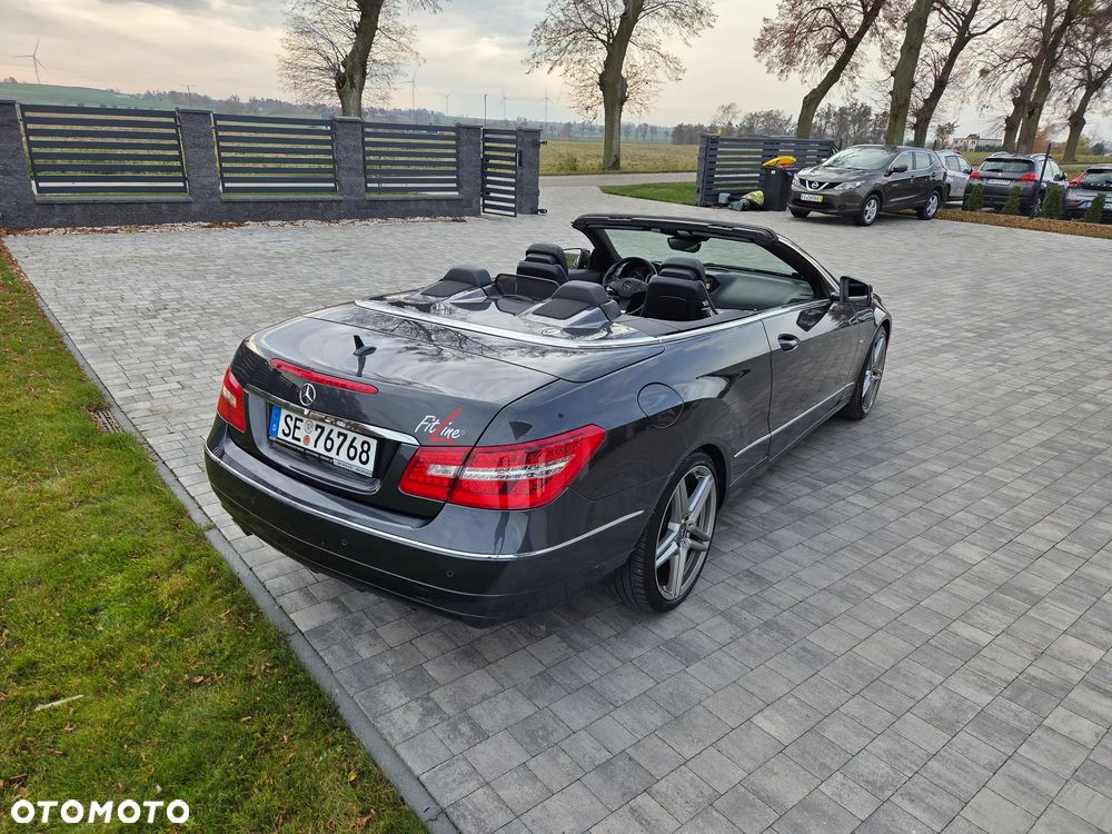 Mercedes-Benz Klasa E ver-e--klasse-cabrio-avantgarde - 9
