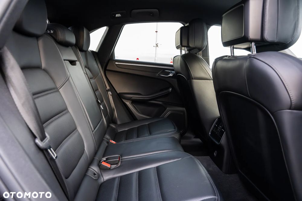 Porsche Macan PDK - 16