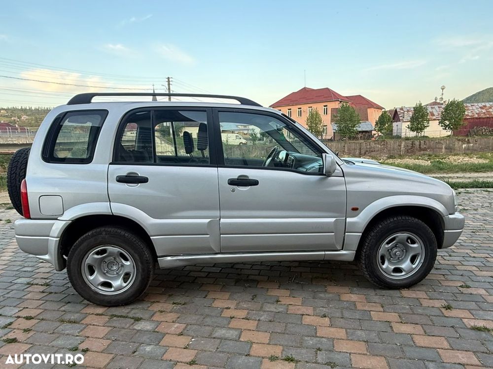 Suzuki Grand Vitara 2.0 TD Comfort Style - 13