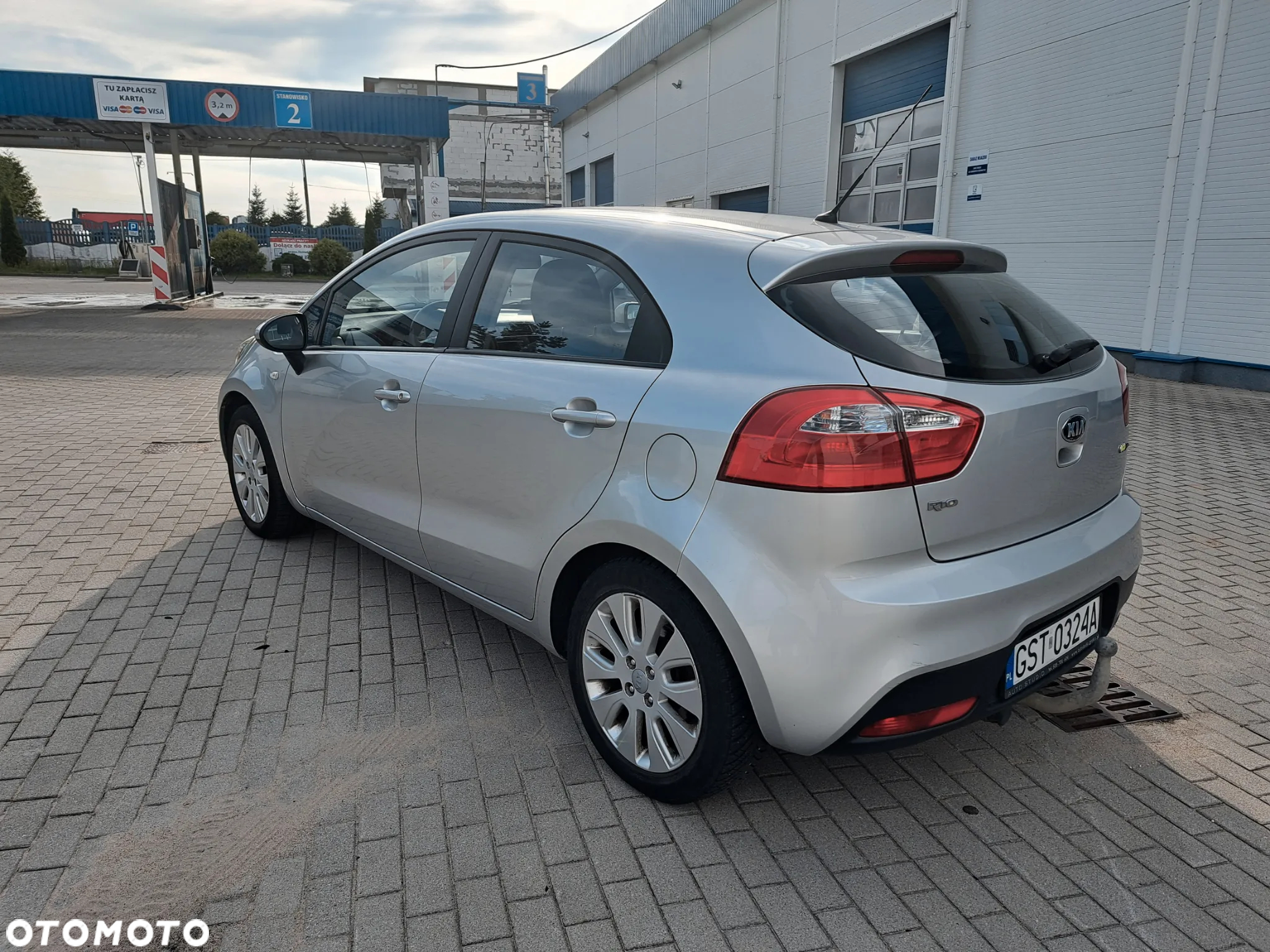 Kia Rio 1.1 crdi M - 4