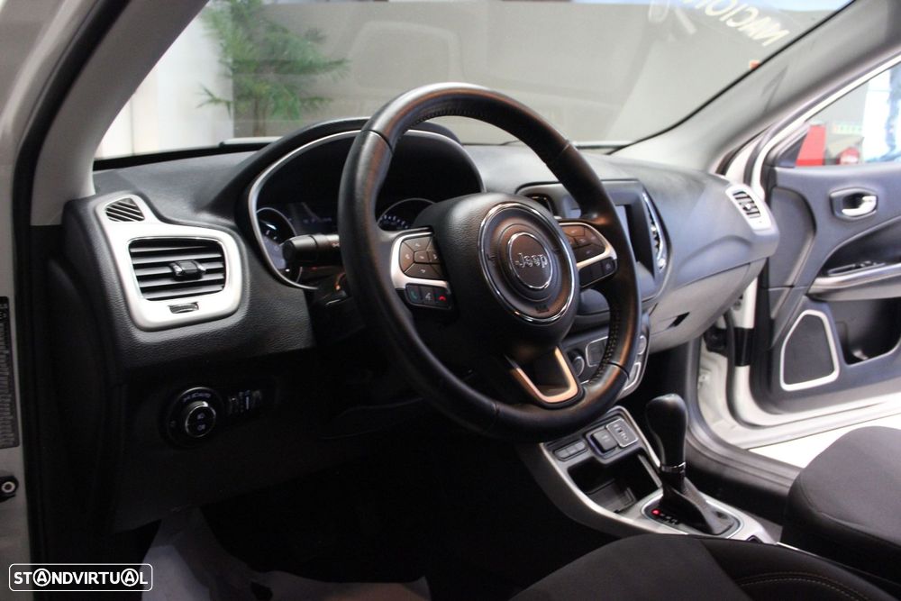 Jeep Compass 1.3 T Longitude DCT - 8