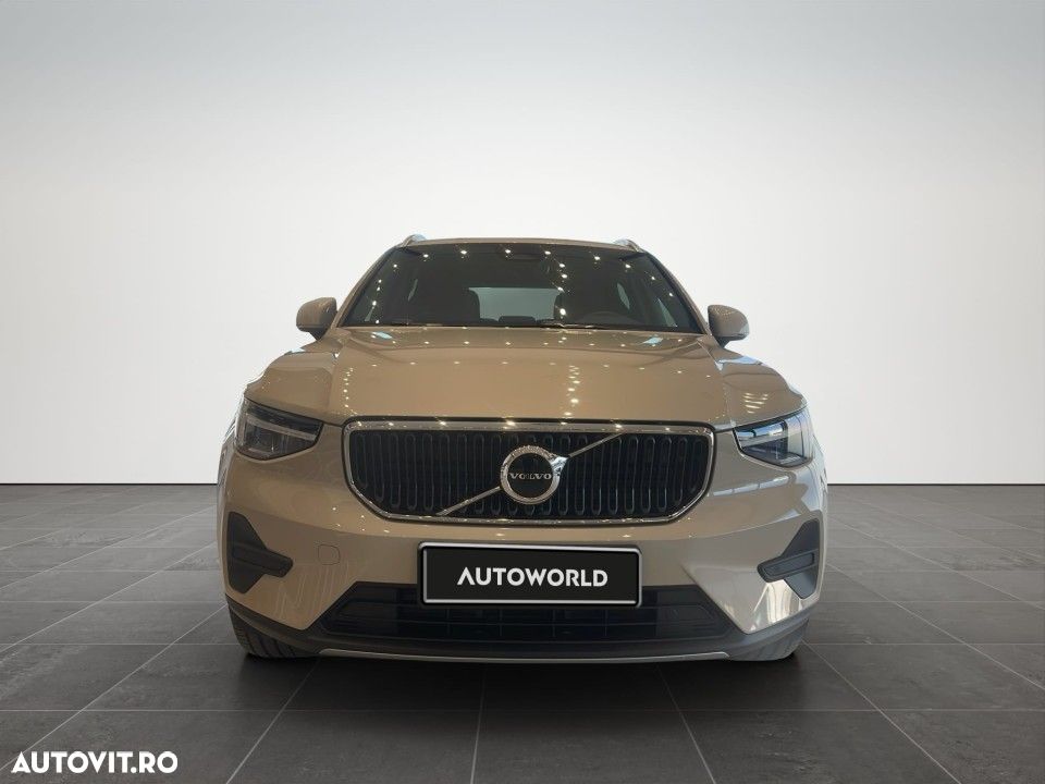 Volvo XC 40 B3 AT FWD MHEV Core - 2