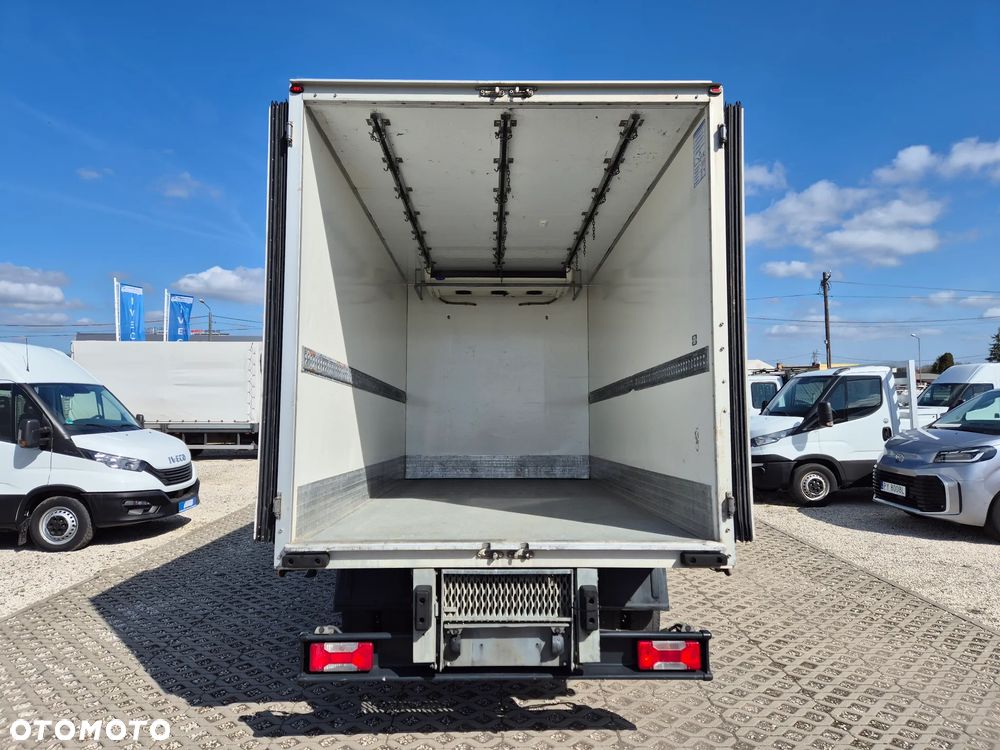 Iveco Daily 72C18 / 35C18 chłodnia XARIOS 600, hakówka, 3.0HPT, klimatyzacja - 6