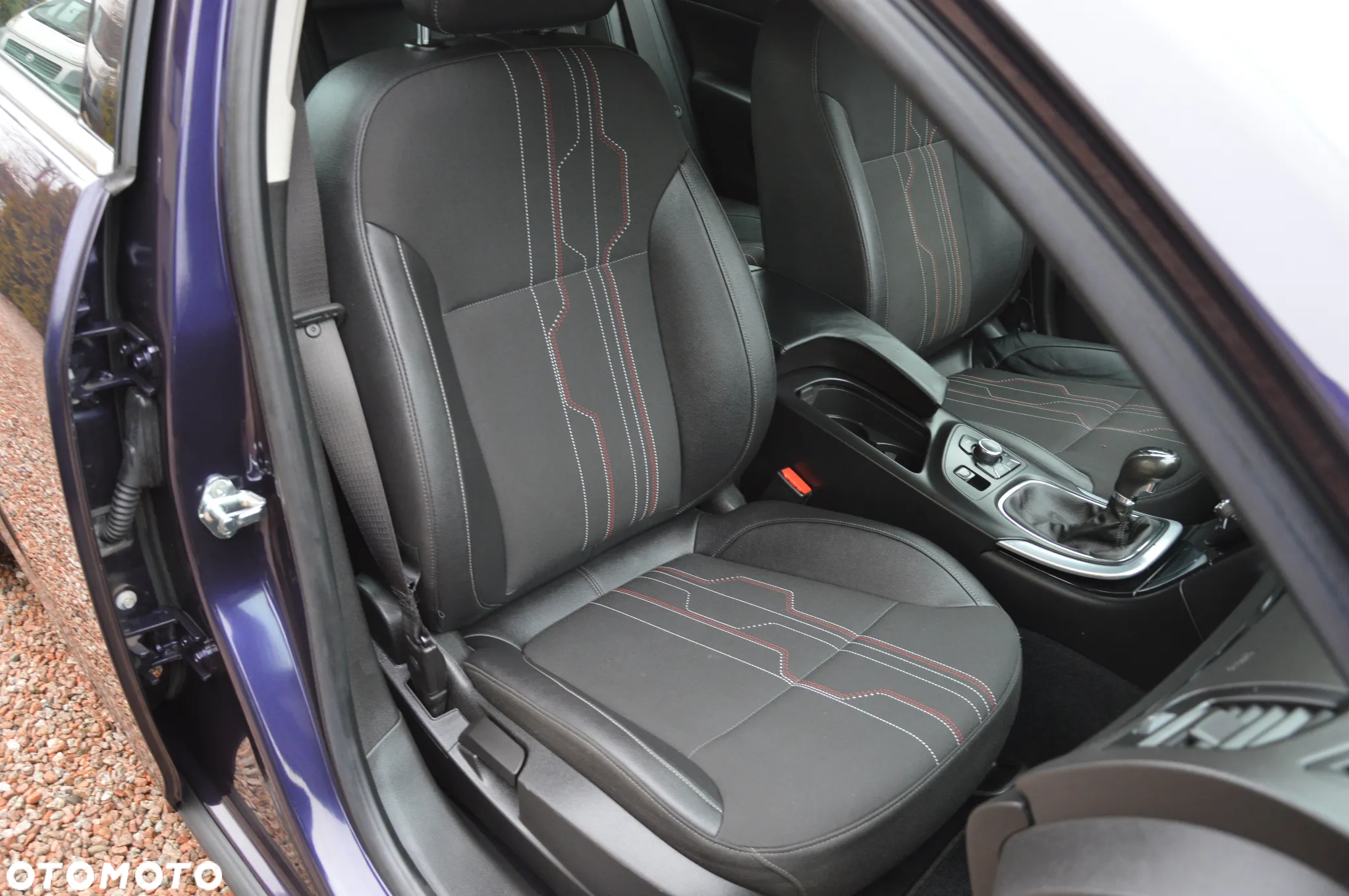 Opel Insignia 2.0 CDTI Sports Tourer - 32