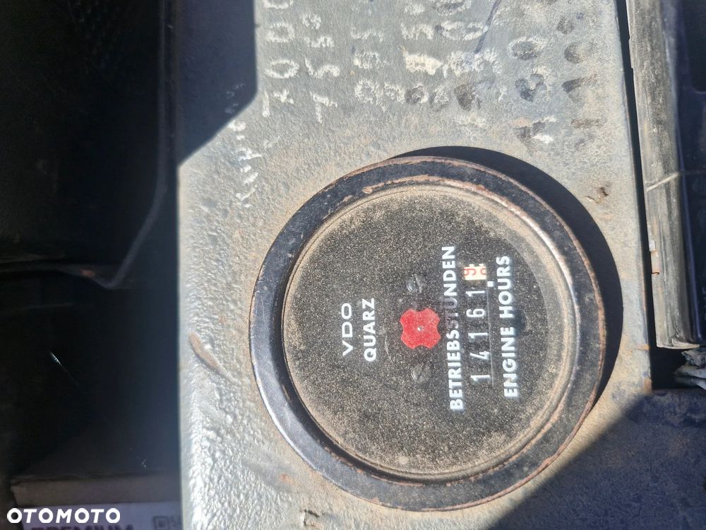 Hanomag D680E - 6