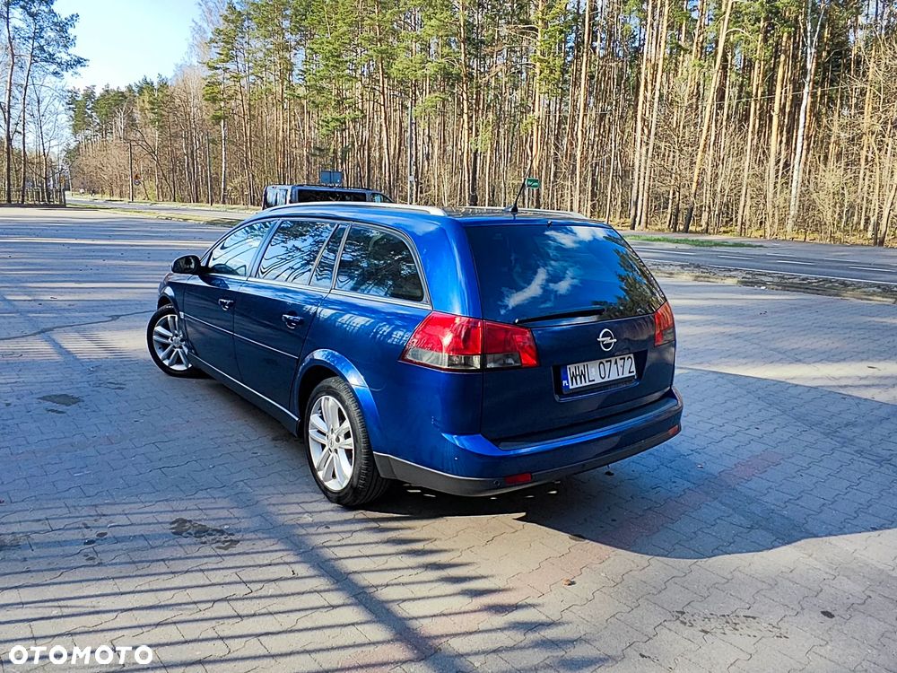 Opel Vectra 1.9 CDTI Cosmo Plus - 4