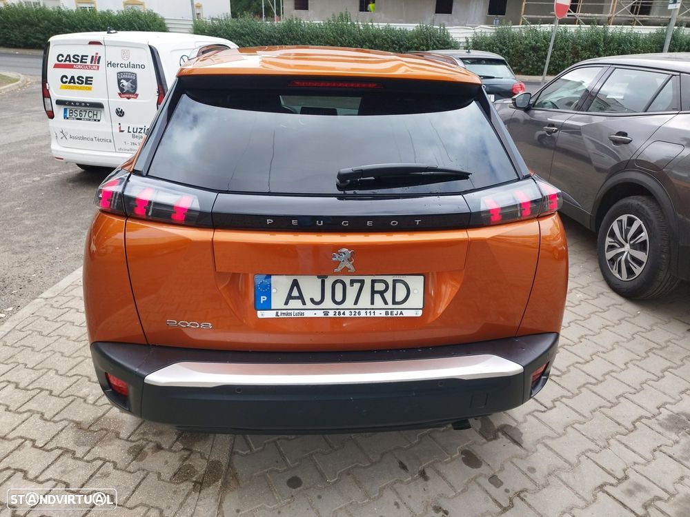 Peugeot 2008 1.2 PureTech Allure - 3