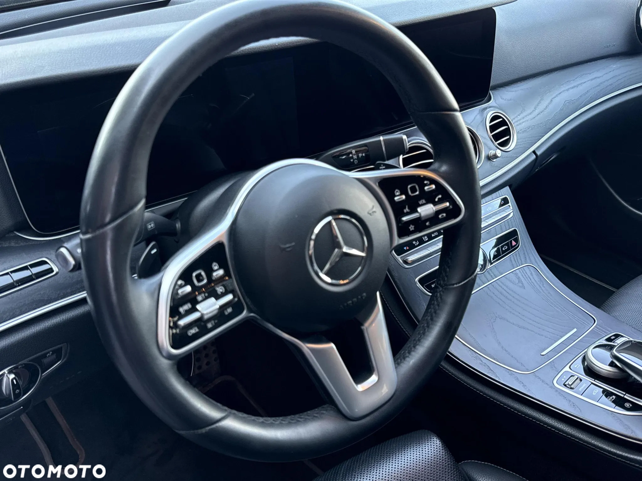Mercedes-Benz Klasa E 220 d 4-Matic All-Terrain - 12