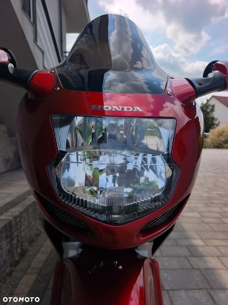 Honda CBR - 28