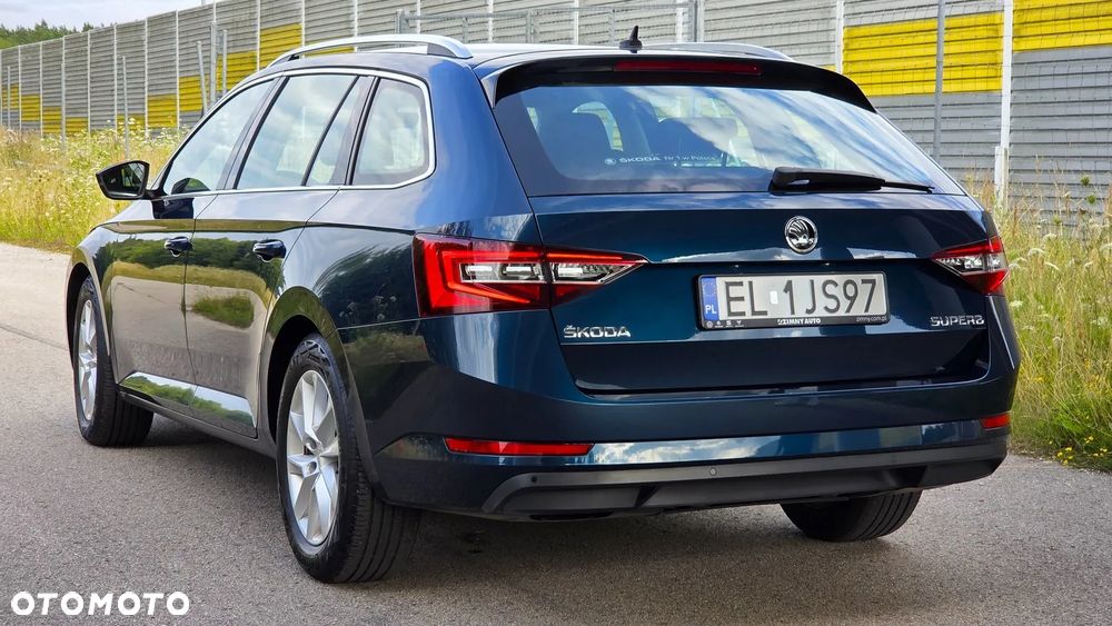 Skoda Superb 2.0 TDI Ambition - 2