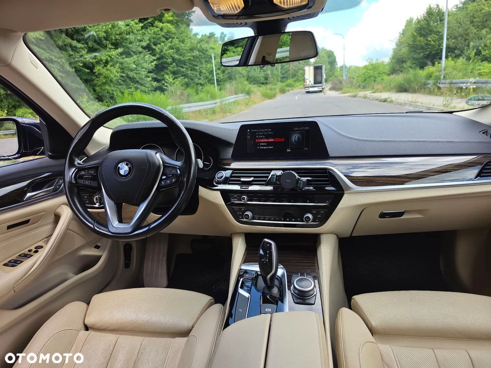 BMW Seria 5 520d Luxury Line - 14