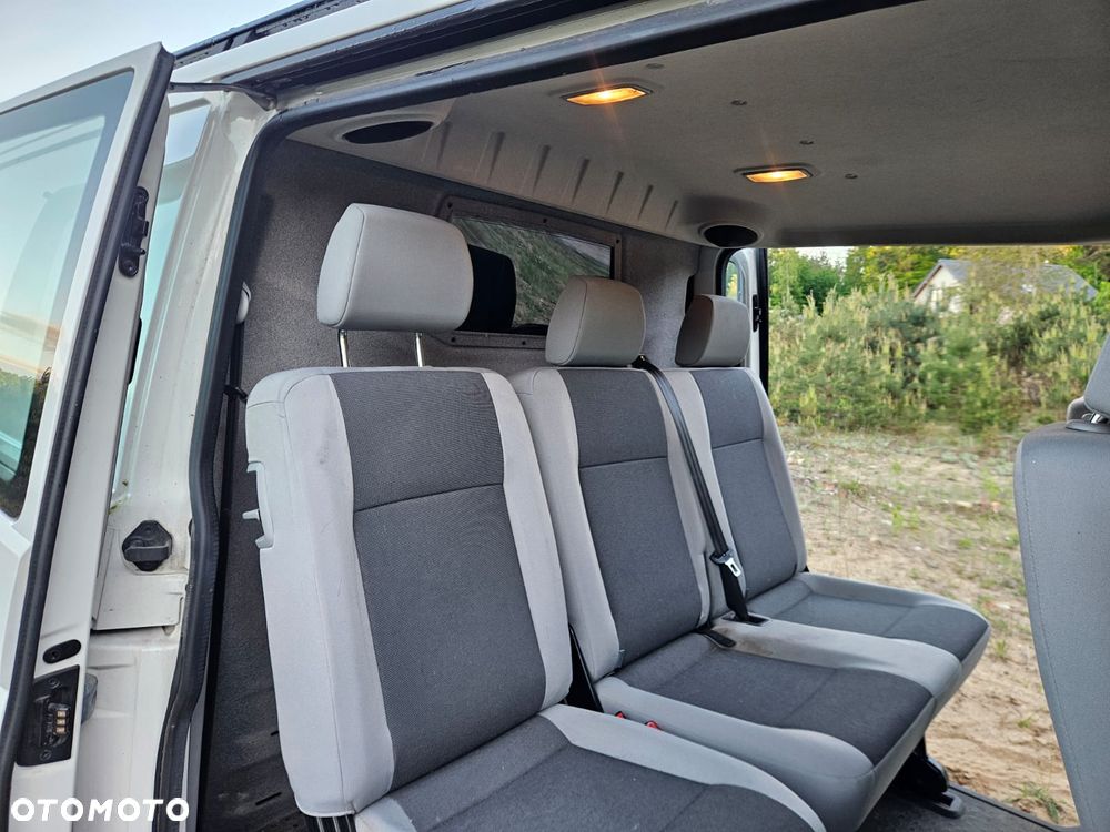 Volkswagen Transporter - 12