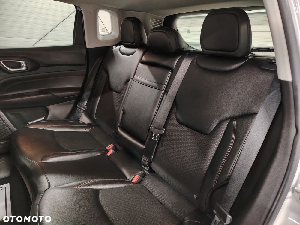 Jeep Compass 1.3 T4 4xe Automatik Trailhawk - 25